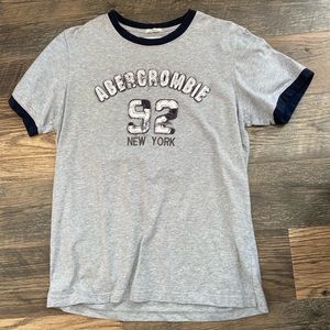 3 Abercrombie T-shirts